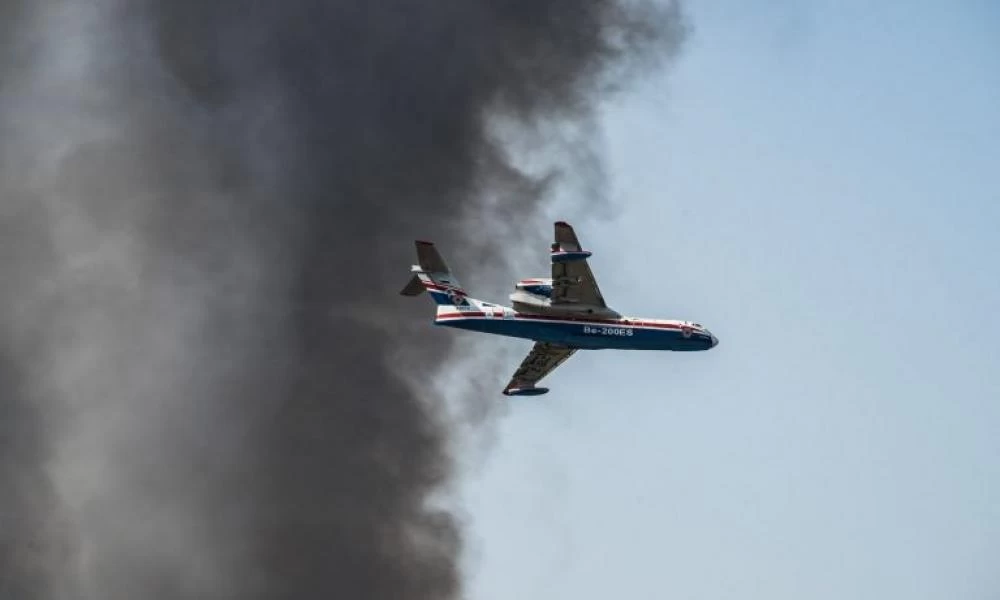 Εκτός «μάχης» το ρωσικό «θηρίο» Beriev λόγω βλάβης - Έχασε το κινητήρα εν πτήση